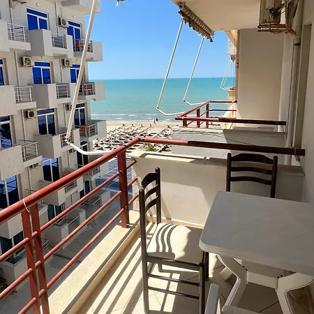 Seaview Apartment *